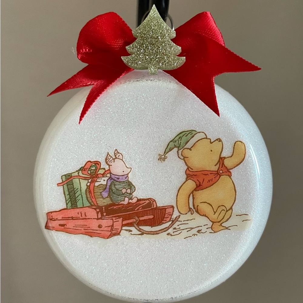Handmade Disney Winnie The Pooh & Piglet 3 1/2” Ball Shaped Acrylic Ornament~New - Picture 2 of 7